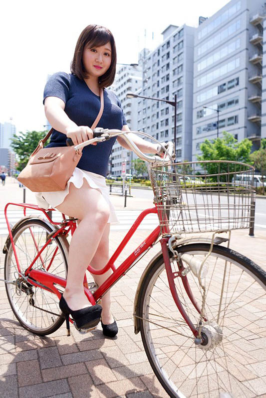 桜ゆり(樱友梨,Sakura-Yuri)作品EBOD-755介绍及封面预览