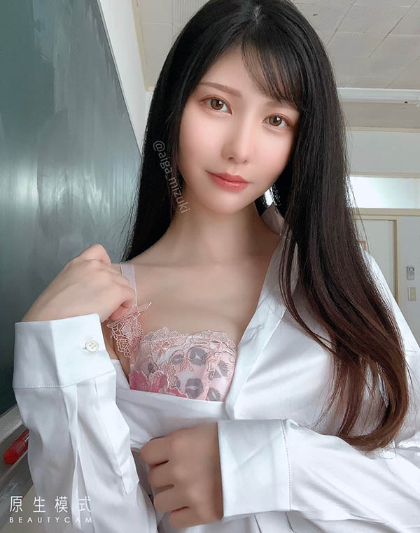 蓝牙みずき(蓝牙水月)作品MIDV-029介绍及封面预览