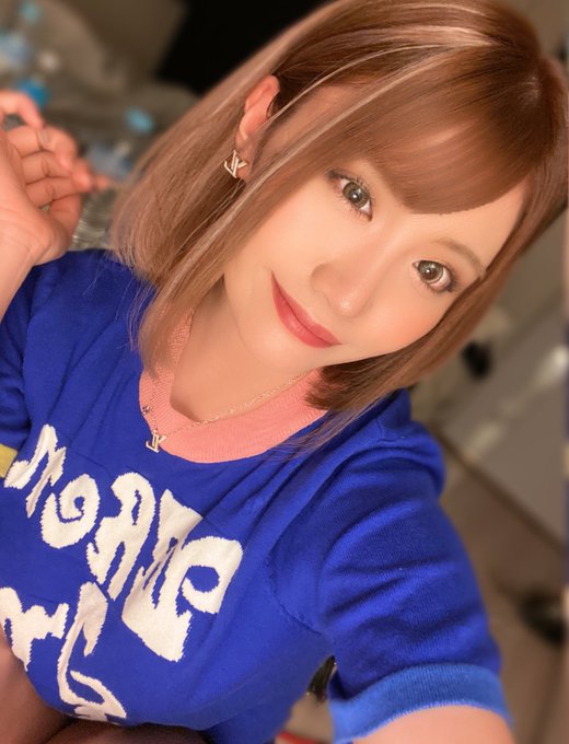 夏向心乃(夏向ここの)出道作品番号及封面,夏向ここの个人简介