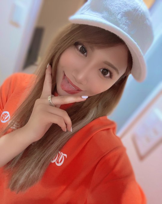 夏向心乃(夏向ここの)出道作品番号及封面,夏向ここの个人简介