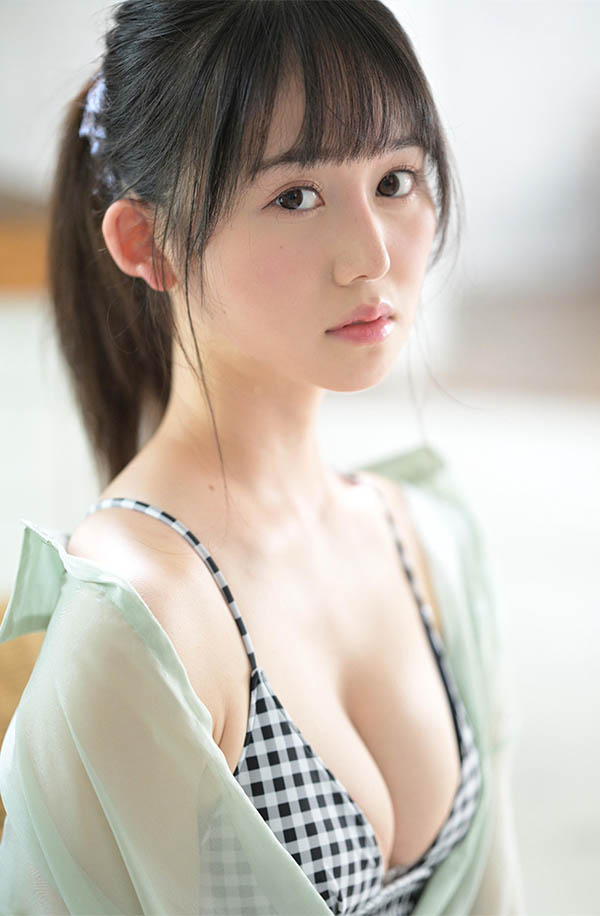 9.5头身美少女《小坂七香》精选作品推荐介绍及封面预览