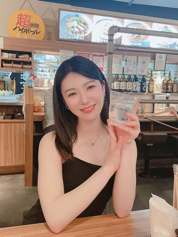 网页设计美女工程师《响花莲》精选作品推荐介绍及封面预览