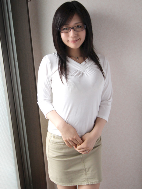 人妻系女优《日向实》精选作品推荐介绍及封面预览